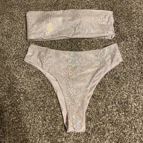 Metallic Snakeskin print strapless bikini - Picture 2 of 5